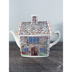 Sadler Teapot English Country Houses 17th Century Cottage 4438